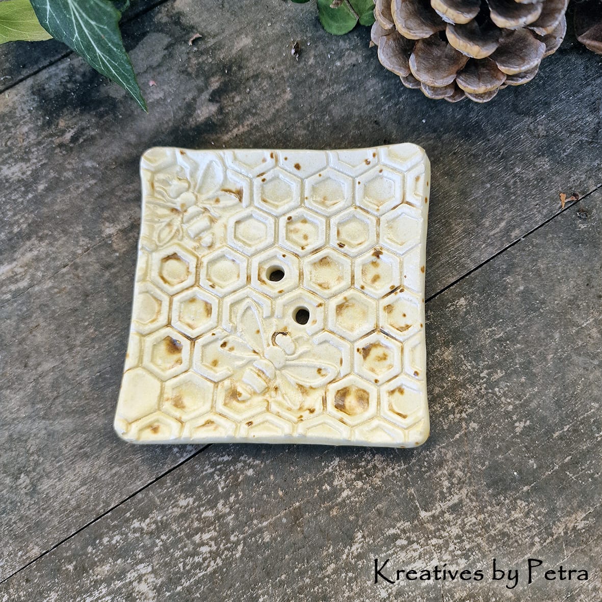 Seifenschale Honigwabe mit Biene