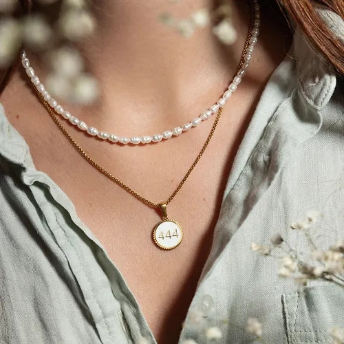 Traumfänger Süßwasserperlen-Collier gold
