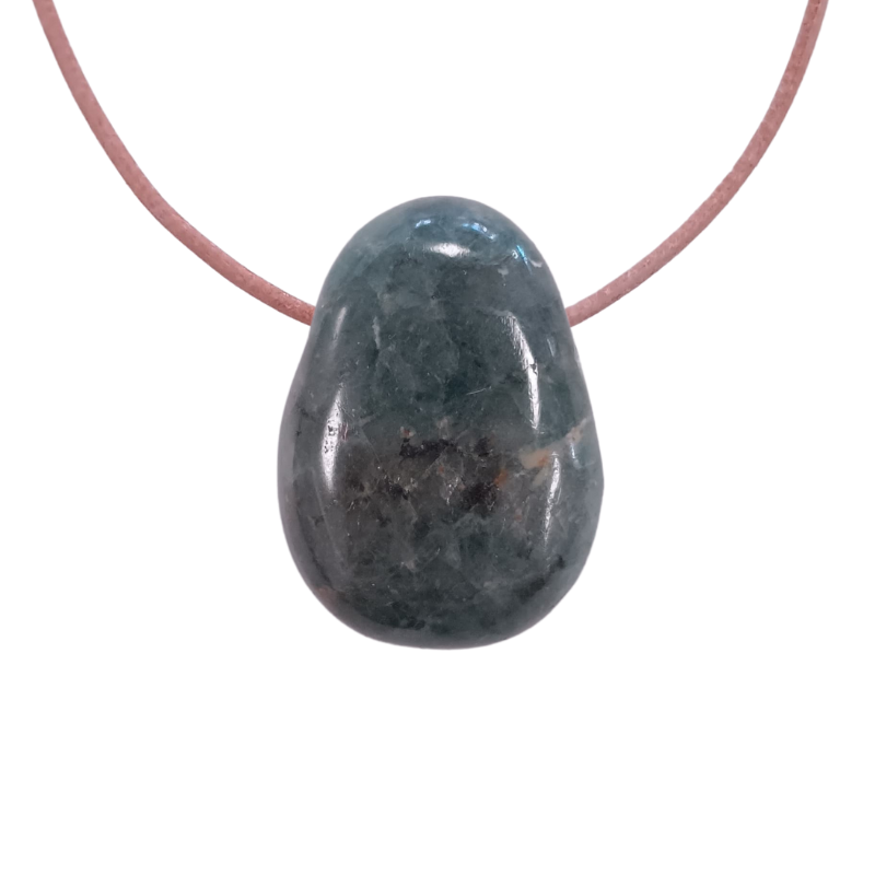 Diopsid gebohrt