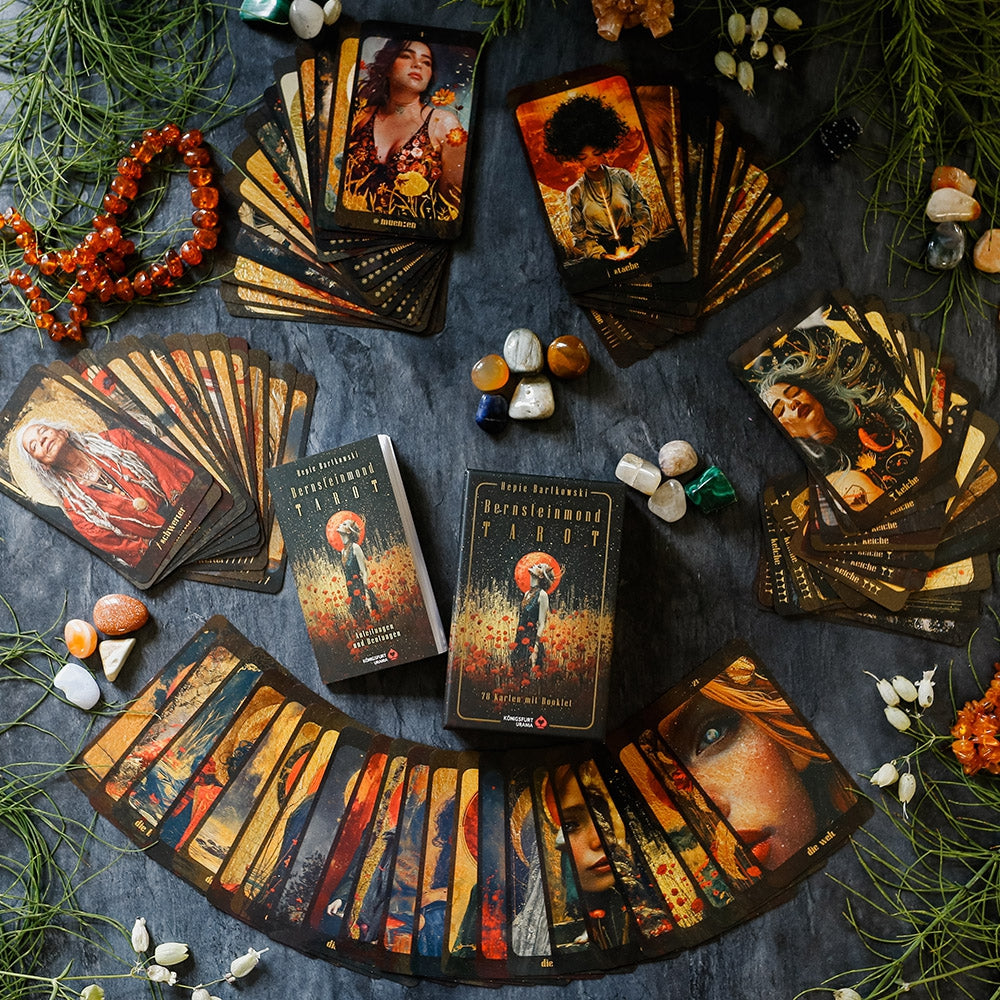 Bernsteinmond Tarot - Karten