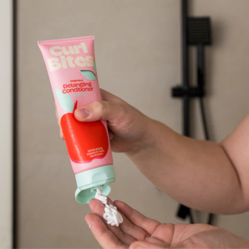 Weightless Detangling Conditioner