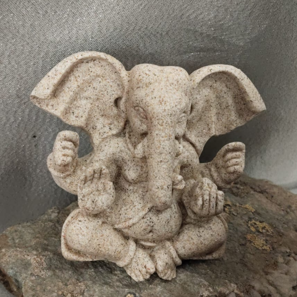 Ganesha sandfarben