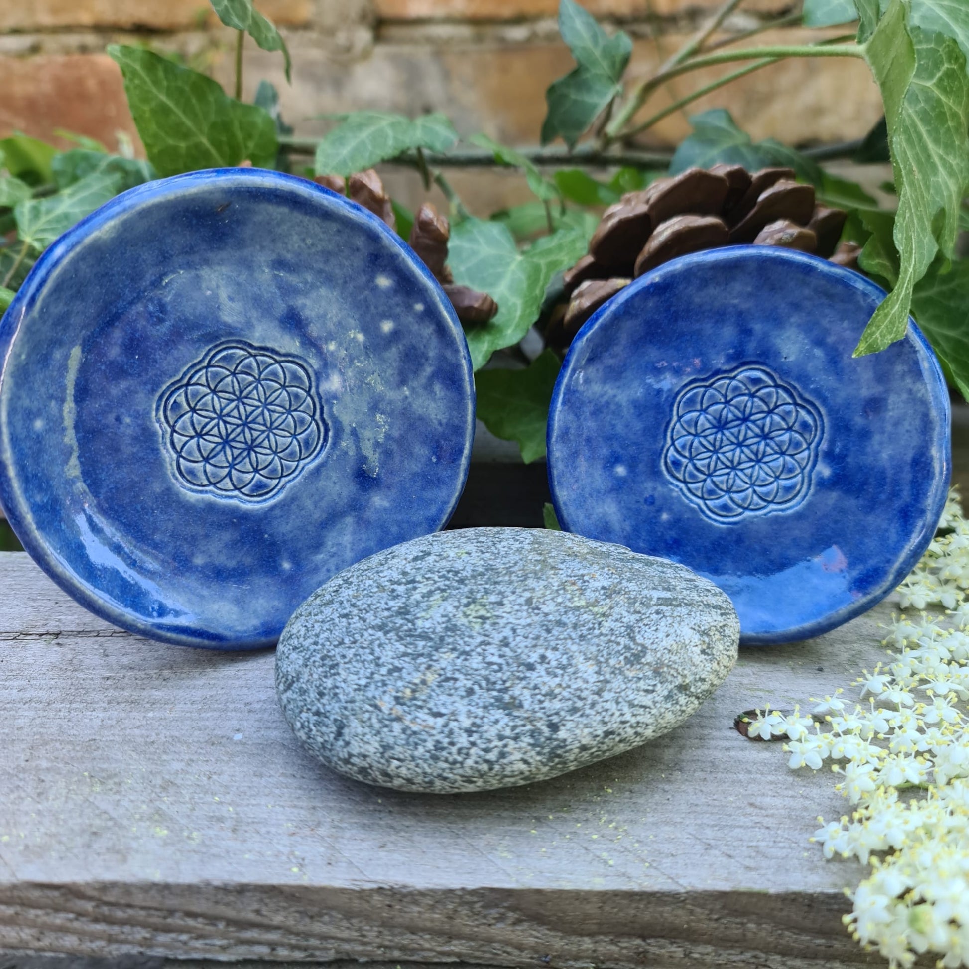 Kerzenteller "Jeansblau" mit Blume des Lebens