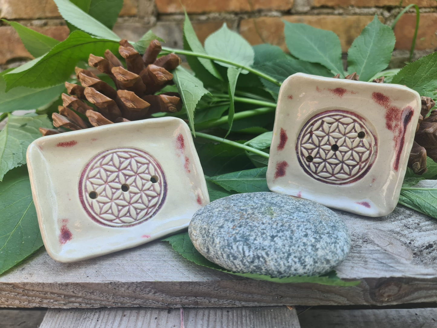 Seifenschale "Blume des Lebens" Oxblood