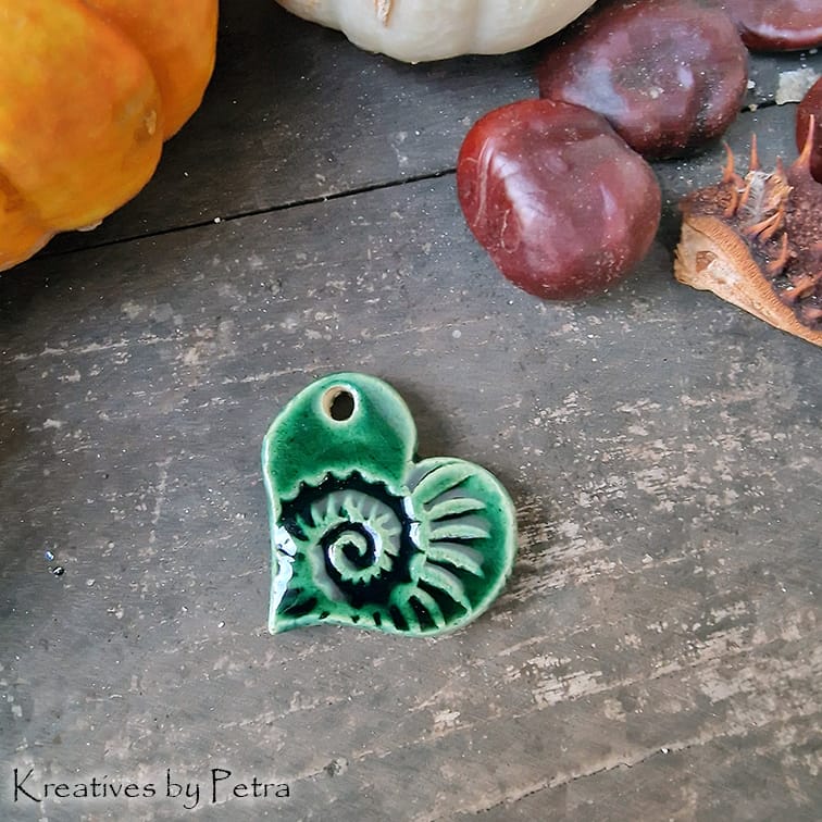 Extra für dich - Herzförmiges Energie-Amulett groß